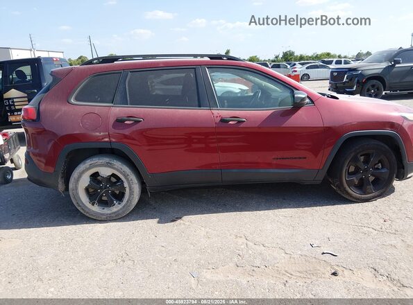 1C4PJLABXHW652310 2017 JEEP CHEROKEE Red Rear interior view