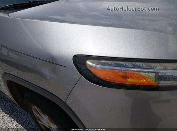 1C4PJLCB1GW264958 2016 JEEP CHEROKEE Silver Вид спереду