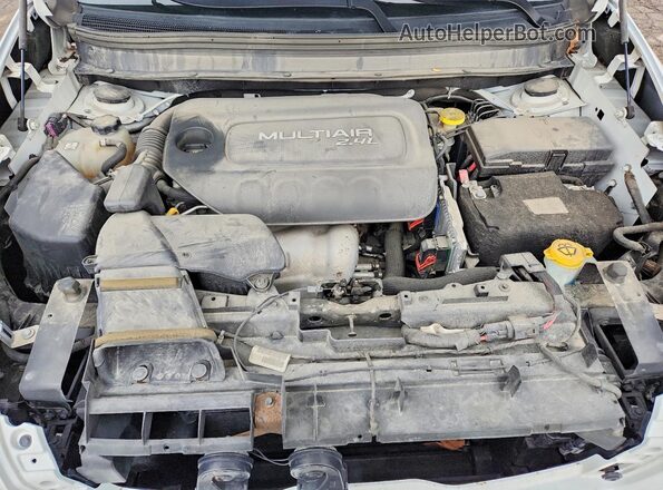 1C4PJLCB1HW549533 2017 JEEP CHEROKEE White Engine compartment view
