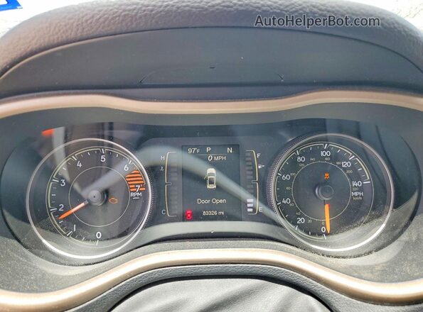 1C4PJLCB1HW607026 2017 JEEP CHEROKEE Silver Widok zestawu wskaźników