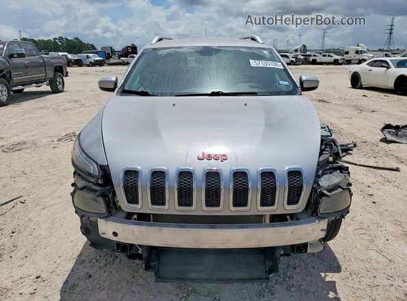 1C4PJLCB1HW607026 2017 JEEP CHEROKEE Silver Widok z przodu