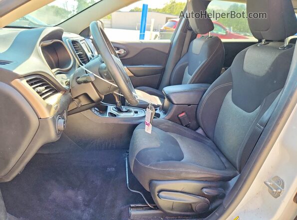 1C4PJLCB1JD573932 2018 JEEP CHEROKEE White Vista interior delantera