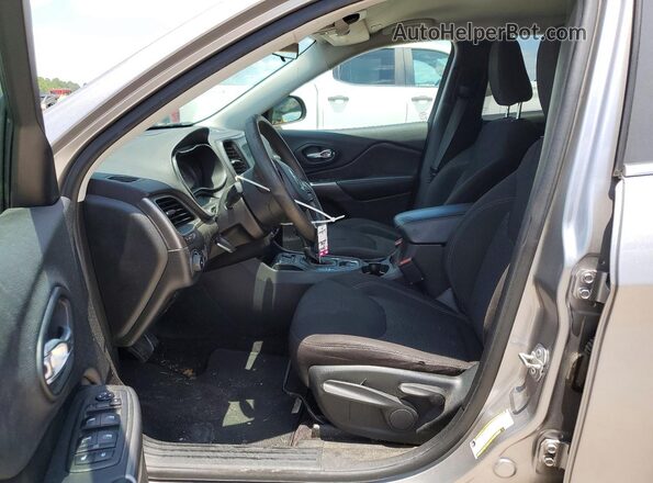 1C4PJLCB1KD144730 2019 JEEP CHEROKEE Silver წინა სალონის ხედი