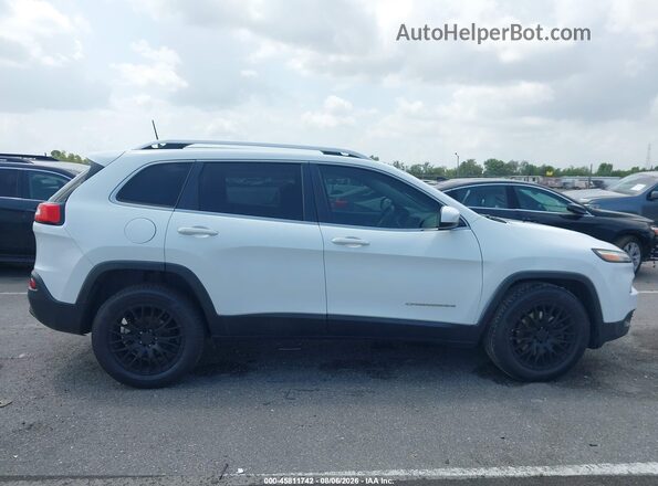 1C4PJLCB2HW539741 2017 JEEP CHEROKEE Белый Вид задней части салона