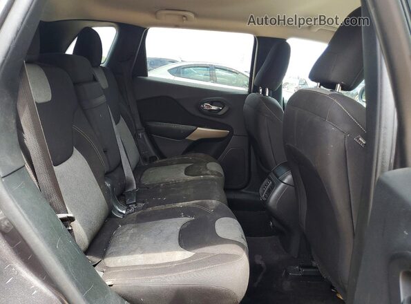 1C4PJLCB2JD605240 2018 JEEP CHEROKEE Черный Вид задней части салона