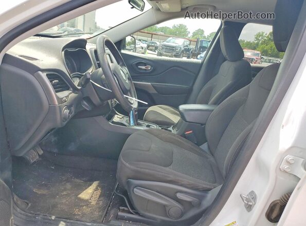 1C4PJLCB2KD149578 2019 JEEP CHEROKEE White Widok wnętrza z przodu