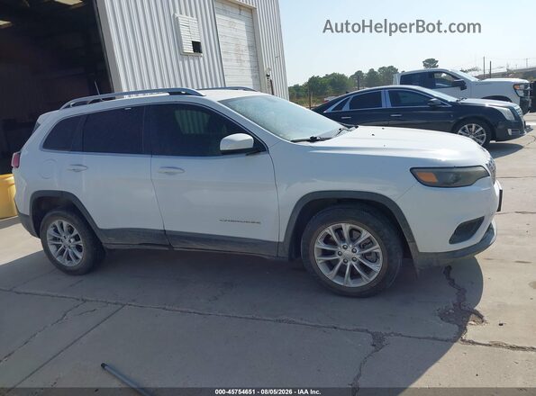 1C4PJLCB2KD241189 2019 JEEP CHEROKEE White Widok wnętrza z tyłu
