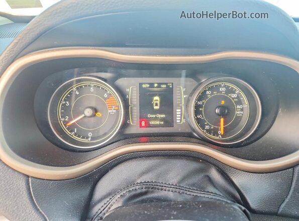 1C4PJLCB3GW376807 2016 JEEP CHEROKEE Red ხელსაწყოთა პანელის ხედი