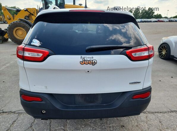 1C4PJLCB3HD216505 2017 JEEP CHEROKEE White Widok z tyłu