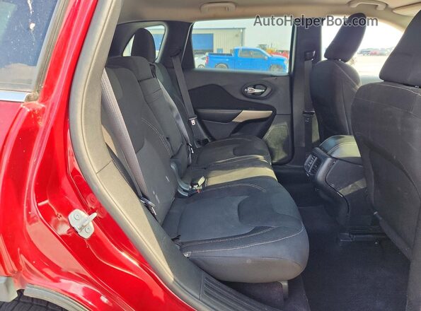 1C4PJLCB3HW640335 2017 JEEP CHEROKEE Red Սալոնի հետևի տեսք