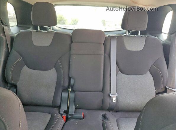 1C4PJLCB3JD566139 2018 JEEP CHEROKEE White უკანა სავარძლების ხედი