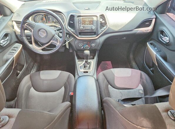 1C4PJLCB3JD620359 2018 JEEP CHEROKEE Черный Вид панели приборов