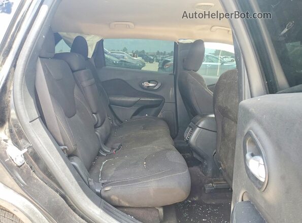 1C4PJLCB4GW257499 2016 JEEP CHEROKEE Black Rear interior view