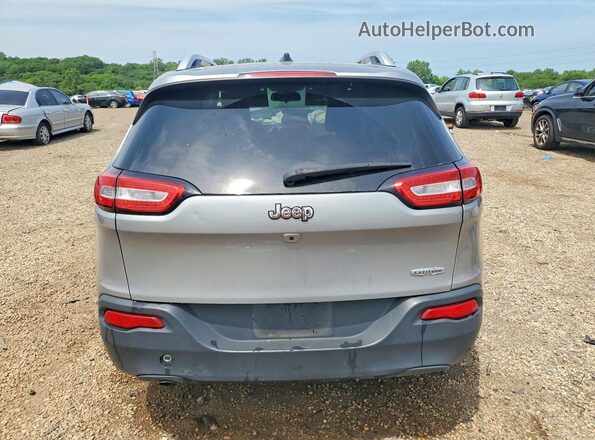 1C4PJLCB4HW558677 2017 JEEP CHEROKEE Silver Widok z tyłu