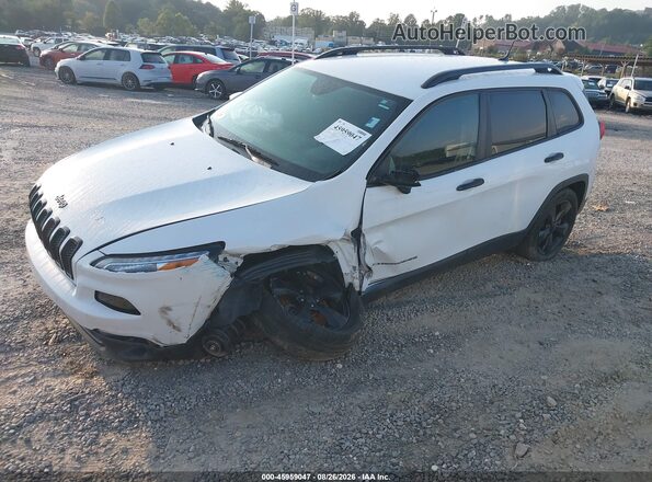 1C4PJLCB4JD544554 2018 JEEP CHEROKEE White Передня ліва чверть