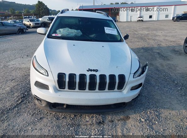 1C4PJLCB4JD544554 2018 JEEP CHEROKEE White Вид щитка приладів
