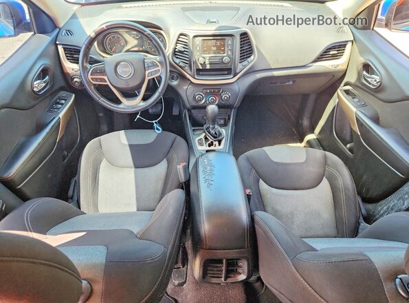 1C4PJLCB4JD551858 2018 JEEP CHEROKEE Blue Вид панелі приладів