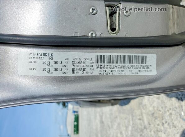 1C4PJLCB4KD285016 2019 JEEP CHEROKEE Silver Вид наклейки з VIN-кодом