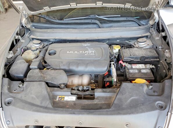 1C4PJLCB5GW234569 2016 JEEP CHEROKEE Silver Rear interior view