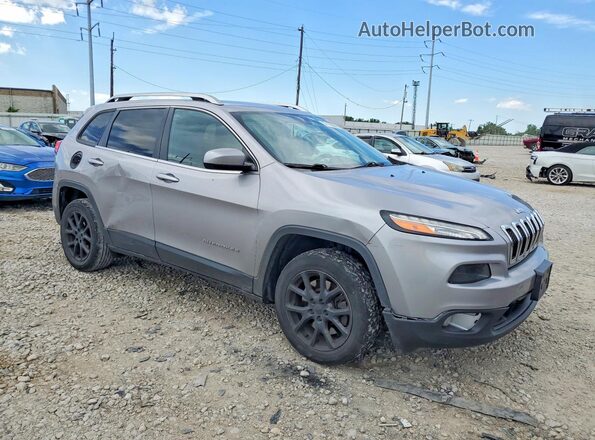 1C4PJLCB5JD533885 2018 JEEP CHEROKEE Серебряный Передняя правая четверть