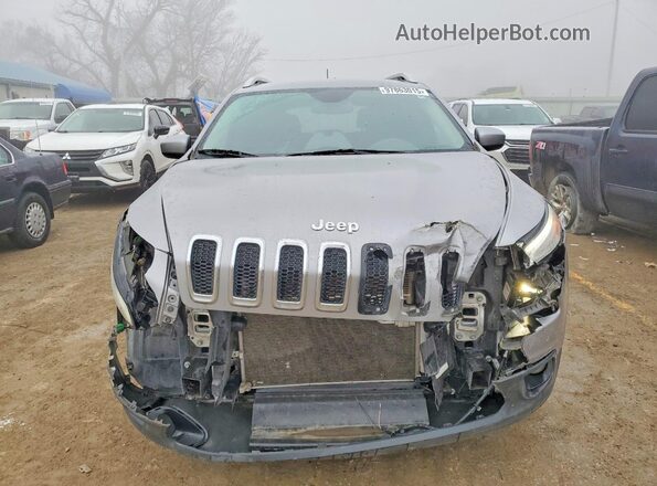 1C4PJLCB5JD566675 2018 JEEP CHEROKEE Silver Вид спереду