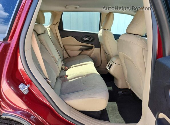 1C4PJLCB5LD653222 2020 JEEP CHEROKEE Red Widok wnętrza z tyłu