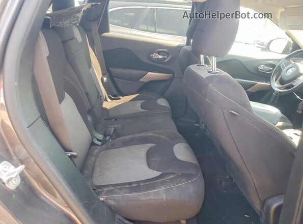 1C4PJLCB6JD554096 2018 JEEP CHEROKEE Gray უკანა სალონის ხედი