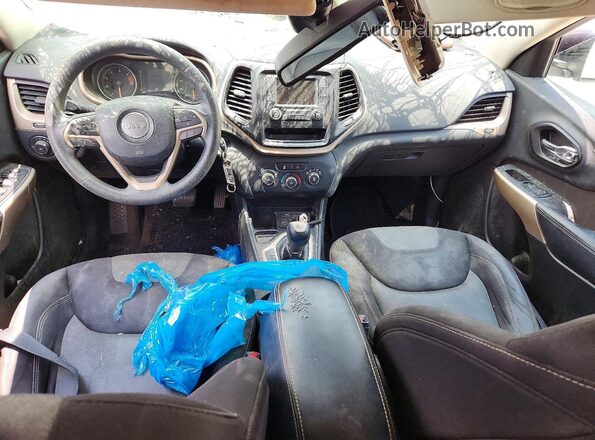 1C4PJLCB6JD558956 2018 JEEP CHEROKEE Black Dashboard view