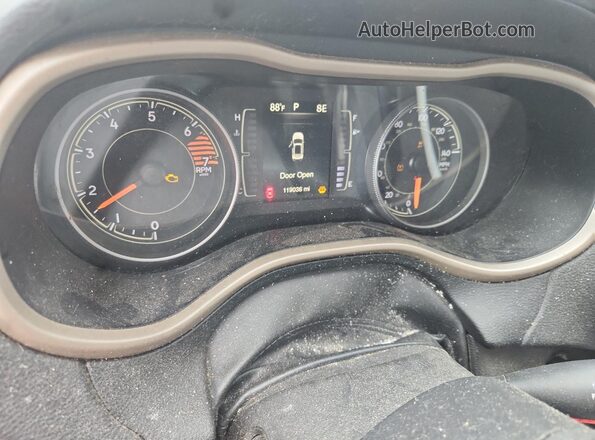 1C4PJLCB6JD577233 2018 JEEP CHEROKEE White 