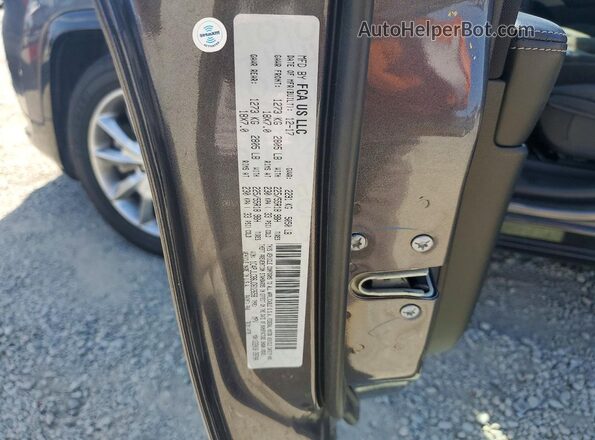1C4PJLCB6JD612658 2018 JEEP CHEROKEE Gray VIN կոդի պիտակի տեսք