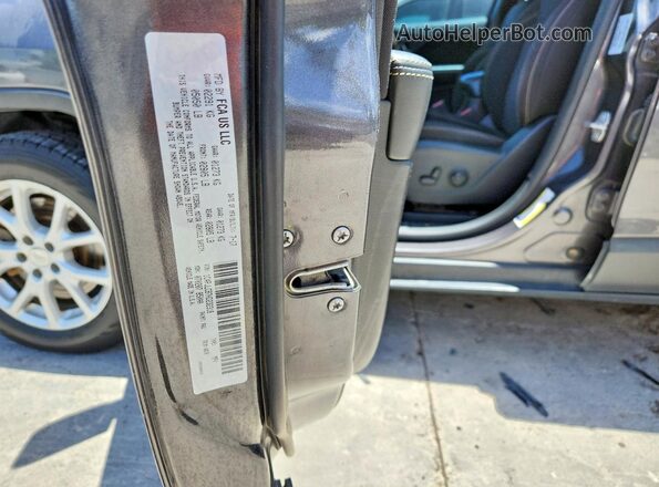 1C4PJLCB7HD232318 2017 JEEP CHEROKEE Gray Engine compartment view