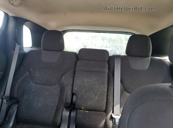 1C4PJLCB7HW640662 2017 JEEP CHEROKEE Burgundy Հետևի նստատեղերի տեսք