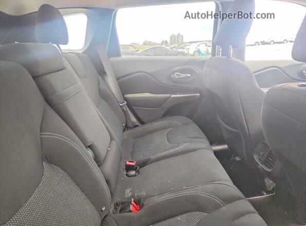 1C4PJLCB7KD145381 2019 JEEP CHEROKEE Темно-бордовый Вид задних сидений
