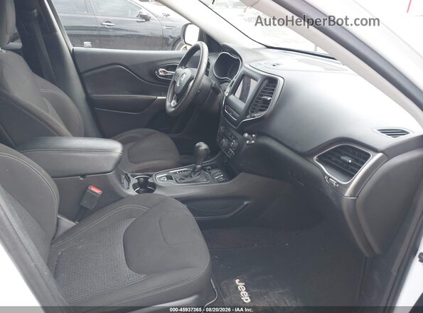 1C4PJLCB7KD172337 2019 JEEP CHEROKEE White Widok wnętrza z przodu