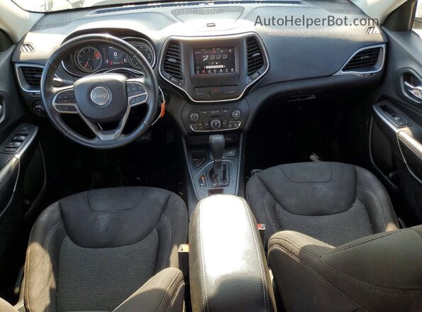 1C4PJLCB7KD222976 2019 JEEP CHEROKEE White Vista del salpicadero