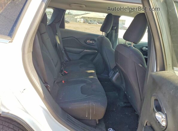 1C4PJLCB7KD222976 2019 JEEP CHEROKEE White Vista interior trasera