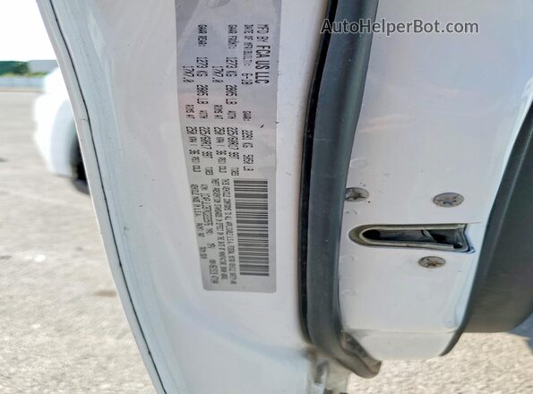 1C4PJLCB7KD222976 2019 JEEP CHEROKEE White Vista de la etiqueta del VIN
