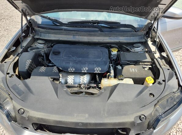 1C4PJLCB7KD241172 2019 JEEP CHEROKEE Silver Widok komory silnika