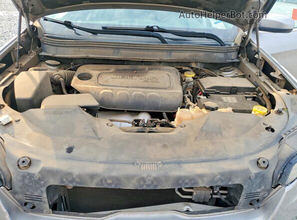 1C4PJLCB7KD298018 2019 JEEP CHEROKEE Silver Widok komory silnika