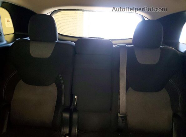1C4PJLCB8JD552687 2018 JEEP CHEROKEE Gray Rear seats view