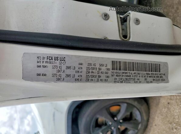 1C4PJLCB8JD577105 2018 JEEP CHEROKEE Белый Вид подкапотного пространства