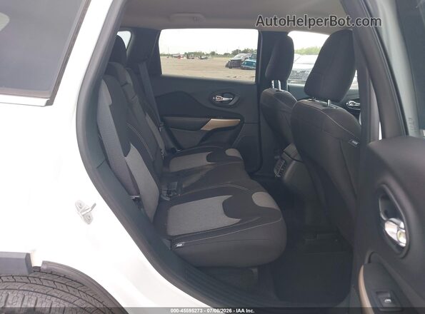 1C4PJLCB8JD583762 2018 JEEP CHEROKEE White Вид наклейки з VIN-кодом