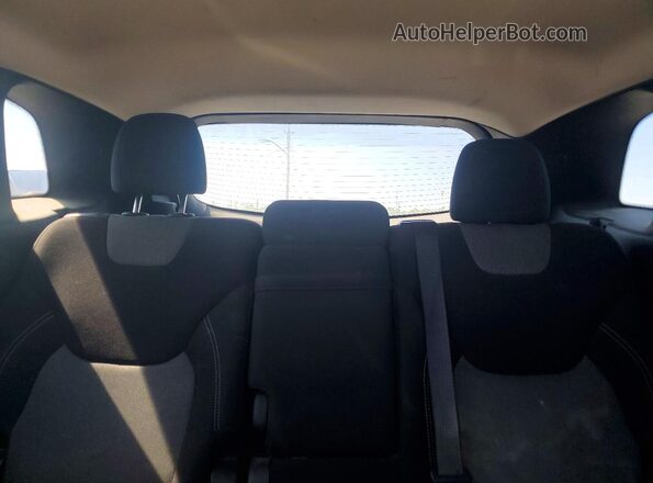 1C4PJLCB8JD605372 2018 JEEP CHEROKEE Silver Հետևի նստատեղերի տեսք