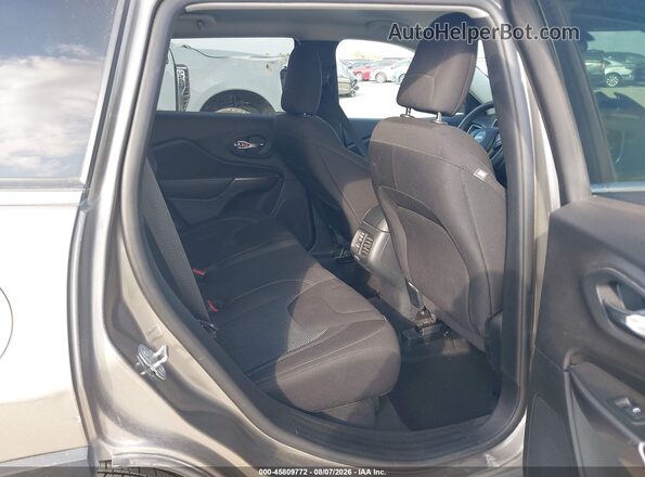 1C4PJLCB8KD357903 2019 JEEP CHEROKEE Brown Вид наклейки з VIN-кодом