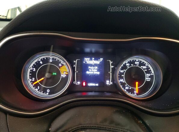 1C4PJLCB9KD134429 2019 JEEP CHEROKEE White ხელსაწყოთა პანელის ხედი