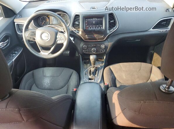 1C4PJLCB9KD377058 2019 JEEP CHEROKEE Бордовый Вид панели приборов