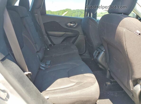 1C4PJLCBXGW212650 2016 JEEP CHEROKEE Silver Rear interior view