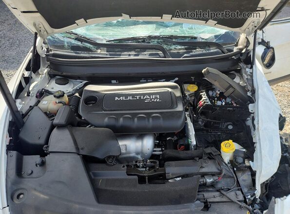 1C4PJLCBXJD566767 2018 JEEP CHEROKEE White Սալոնի հետևի տեսք
