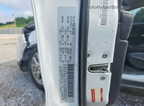 1C4PJLCBXJD566767 2018 JEEP CHEROKEE White VIN կոդի պիտակի տեսք