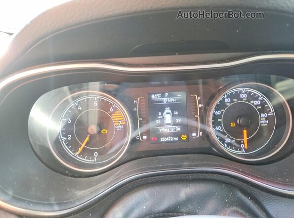 1C4PJLCBXKD264719 2019 JEEP CHEROKEE Black ხელსაწყოთა პანელის ხედი
